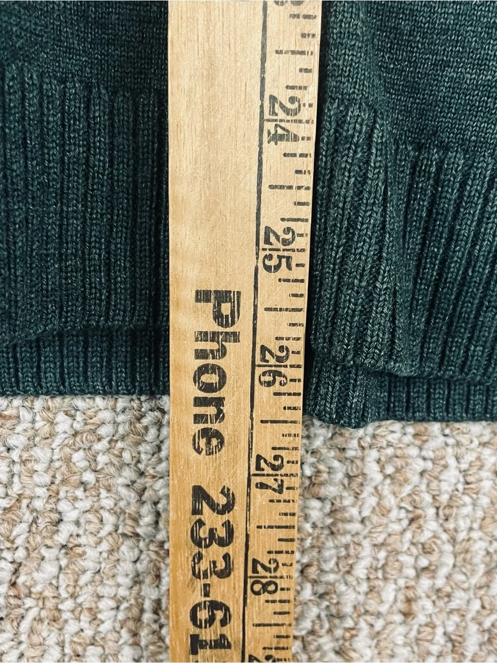 J. Crew Sweater Men's Size Large 100% Merino Wool V Neck Preppy Casual F381